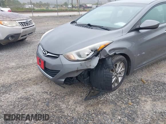 2014 Hyundai Elantra SE z VIN 5NPDH4AE5EH474595, wystawiony jako IAAI lot #43383354 z przebiegiem 112 394 mil mil oraz . Historia ofert i sprzedaży dostępna na DreamBid. Obrazek 6.