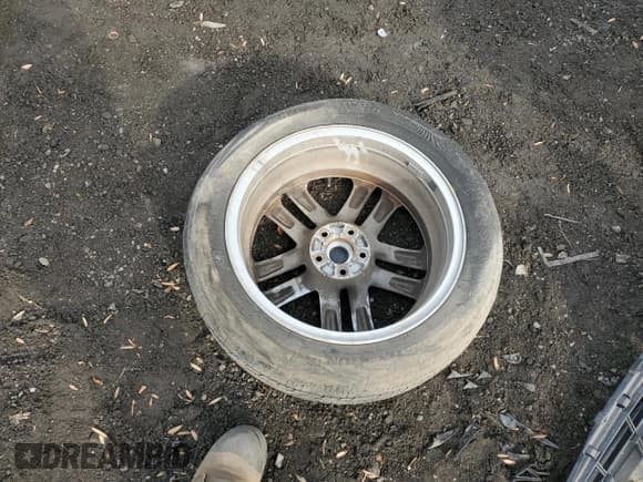 ✅ 2019 Chevrolet Equinox Premier • VIN: 2GNAXNEV7K6272404 • Lot: 93236875. Wystawiony na Copart z przebiegiem 118 724 mil. Bezpłatny archiwum sprzedaży aukcyjnych z USA i szczegółowy raport historii pojazdu na DreamBid. Zdjęcie 13.