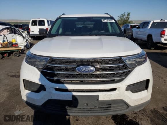 ✅ 2021 Ford Explorer XLT • VIN: 1FMSK7DH1MGA83085 • Lot: 62740404. Wystawiony na Copart z przebiegiem 37 243 mil. Bezpłatny archiwum sprzedaży aukcyjnych z USA i szczegółowy raport historii pojazdu na DreamBid. Zdjęcie 5.