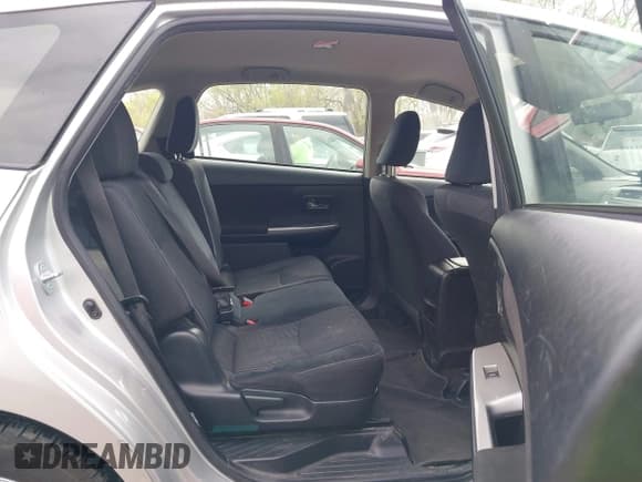 ✅ 2015 Toyota Prius Two • VIN: JTDZN3EU7FJ025812 • Lot: 41958867. Listed on IAAI with 129,435 mi. Free auction sales archive from the USA and detailed vehicle history report at DreamBid. Image 5.