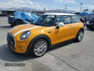 2017 MINI Hardtop Cooper with VIN WMWXP5C55H3C63710, listed as a Copart auction lot 84038815 with 51,076 mi miles and Salvage title. Bid and sale history available at DreamBid. Image 1.