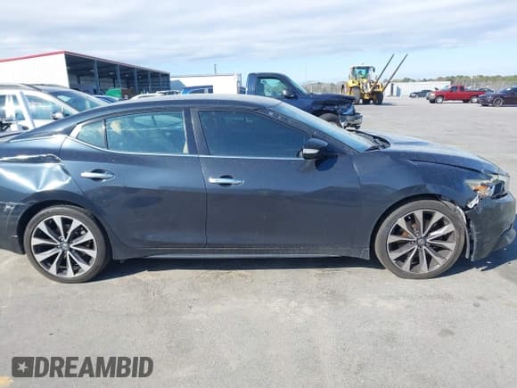 ✅ 2016 Nissan Maxima S • VIN: 1N4AA6AP5GC902108 • Lot: 41800062. Listed on IAAI with 161,492 mi. Free auction sales archive from the USA and detailed vehicle history report at DreamBid. Image 12.
