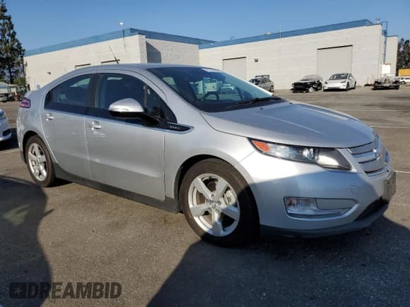 ✅ 2014 Chevrolet Volt • VIN: 1G1RE6E44EU170524 • Lot: 71321694. Wystawiony na Copart z przebiegiem 128 728 mil. Bezpłatny archiwum sprzedaży aukcyjnych z USA i szczegółowy raport historii pojazdu na DreamBid. Zdjęcie 4.