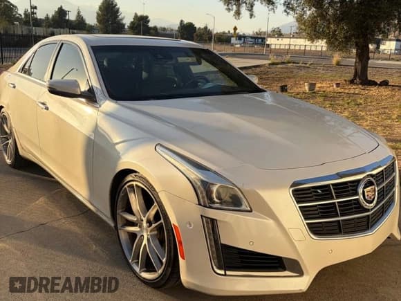 ✅ 2014 Cadillac CTS Vsport Premium RWD • VIN: 1G6AV5S87E0163180 • Lot: 92788795. Wystawiony na Copart z przebiegiem 157 412 mil. Bezpłatny archiwum sprzedaży aukcyjnych z USA i szczegółowy raport historii pojazdu na DreamBid. Zdjęcie 1.