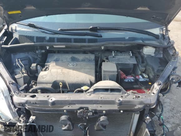 ✅ 2012 Toyota Sienna LE • VIN: 5TDKK3DC6CS268416 • Lot: 70131085. Listed on Copart with 162,485 mi. Free auction sales archive from the USA and detailed vehicle history report at DreamBid. Image 12.