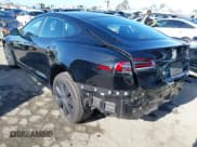✅ 2022 Tesla Model S • VIN: 5YJSA1E56NF492915 • Lot: 42221120. Wystawiony na IAAI z przebiegiem 44 195 mil. Bezpłatny archiwum sprzedaży aukcyjnych z USA i szczegółowy raport historii pojazdu na DreamBid. Zdjęcie 3.