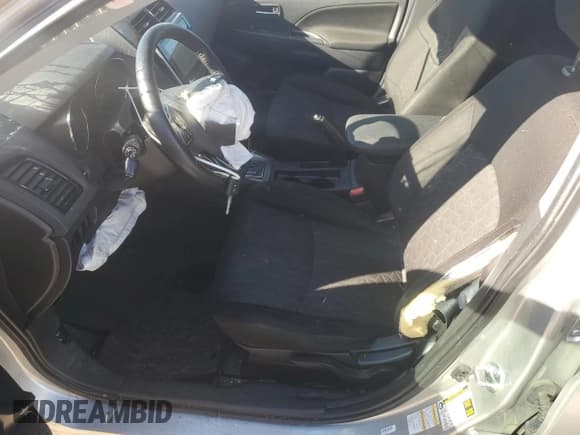 ✅ 2022 Mitsubishi Outlander ES • VIN: JA4ARUAU0NU016714 • Lot: 91482495. Wystawiony na Copart z przebiegiem 145 920 mil. Bezpłatny archiwum sprzedaży aukcyjnych z USA i szczegółowy raport historii pojazdu na DreamBid. Zdjęcie 7.