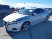 ✅ 2022 Nissan Altima SV • VIN: 1N4BL4DW2NN325898 • Lot: 43654651. Wystawiony na IAAI z przebiegiem 46 996 mil. Bezpłatny archiwum sprzedaży aukcyjnych z USA i szczegółowy raport historii pojazdu na DreamBid. Zdjęcie 16.