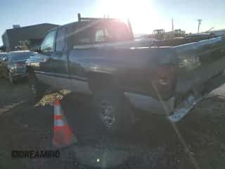 1998 Dodge 1500 с VIN 3B7HF13Z5WG232311, выставлен на аукционе Copart как лот 82029154 с пробегом 306 921 миль миль и Списание • Salvage title. История ставок и продаж доступна на DreamBid. Изображение 2.