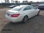 ✅ 2011 Mercedes-Benz E 350 • VIN: WDDKJ5GB4BF082668 • Лот: 43611598. Опубликован ранее на IAAI с пробегом 203 657 миль. Бесплатный доступ к архиву аукционных продаж из США и подробный отчёт об истории автомобиля на DreamBid. Изображение 4.