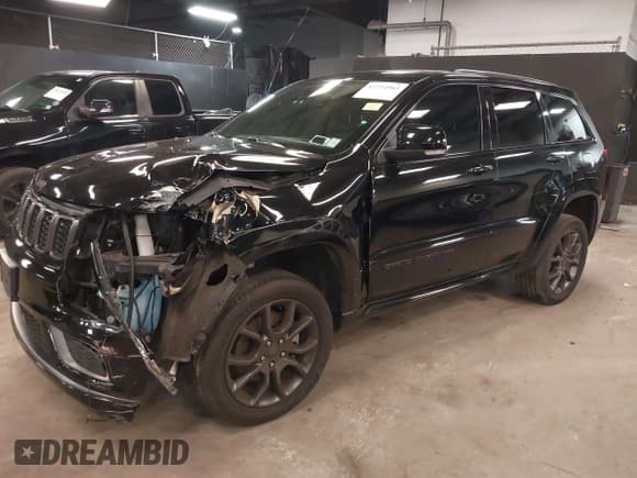 ✅ 2021 Jeep Grand Cherokee Overland • VIN: 1C4RJFCG6MC756825 • Lot: 42234963. Listed on IAAI with 57,896 mi. Free auction sales archive from the USA and detailed vehicle history report at DreamBid. Image 18.