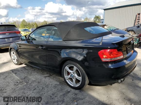 ✅ 2013 BMW 1 Series 128i • VIN: WBAUL7C53DVU09561 • Lot: 43558995. Listed on Copart with 43,988 mi. Free auction sales archive from the USA and detailed vehicle history report at DreamBid. Image 2.