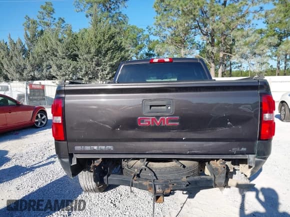 ✅ 2015 GMC Sierra 1500 SLE • VIN: 1GTR1UEH5FZ212908 • Лот: 43435491. Опубликован ранее на IAAI с пробегом 145 746 миль. Бесплатный доступ к архиву аукционных продаж из США и подробный отчёт об истории автомобиля на DreamBid. Изображение 6.