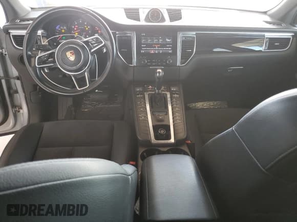 ✅ 2017 Porsche Macan • VIN: WP1AA2A57HLB01486 • Лот: 90096295. Опубликован ранее на Copart с пробегом 127 544 миль. Бесплатный доступ к архиву аукционных продаж из США и подробный отчёт об истории автомобиля на DreamBid. Изображение 8.