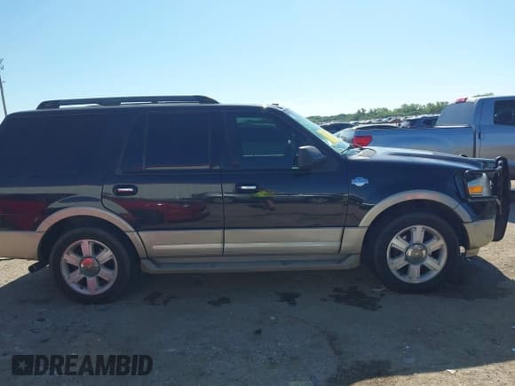 ✅ 2010 Ford Expedition Eddie Bauer • VIN: 1FMJU1H59AEB53135 • Lot: 42230655. Listed on IAAI with 176,873 mi. Free auction sales archive from the USA and detailed vehicle history report at DreamBid. Image 13.