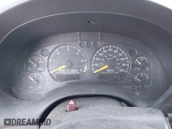 ✅ 1999 Chevrolet Blazer Trailblazer • VIN: 1GNDT13W8X2144187 • Lot: 42427095. Wystawiony na IAAI z przebiegiem Nie podano. Bezpłatny archiwum sprzedaży aukcyjnych z USA i szczegółowy raport historii pojazdu na DreamBid. Zdjęcie 7.