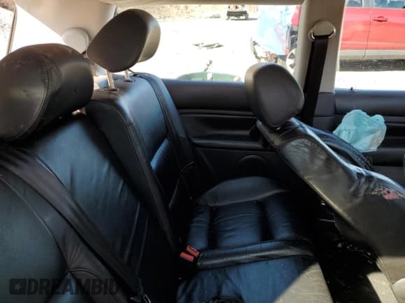 ✅ 2004 Volkswagen Golf GTI 1.8T • VIN: 9BWDE61J744010235 • Лот: 51512775. Опубликован ранее на Copart с пробегом 96 520 миль. Бесплатный доступ к архиву аукционных продаж из США и подробный отчёт об истории автомобиля на DreamBid. Изображение 11.