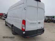 ✅ 2023 Ford Transit Cargo • VIN: 1FTBR3X87PKB82399 • Lot: 41368268. Wystawiony na IAAI z przebiegiem 19 374 mil. Bezpłatny archiwum sprzedaży aukcyjnych z USA i szczegółowy raport historii pojazdu na DreamBid. Zdjęcie 3.