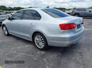 ✅ 2011 Volkswagen Jetta SEL • VIN: 3VWLX7AJ1BM352557 • Лот: 42569321. Опубликован ранее на IAAI с пробегом 130 321 миль. Бесплатный доступ к архиву аукционных продаж из США и подробный отчёт об истории автомобиля на DreamBid. Изображение 3.