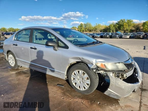 ✅ 2010 Honda Civic DX-VP • VIN: 19XFA1F34AE070852 • Lot: 85150805. Wystawiony na Copart z przebiegiem 184 263 mil. Bezpłatny archiwum sprzedaży aukcyjnych z USA i szczegółowy raport historii pojazdu na DreamBid. Zdjęcie 4.