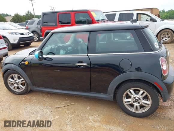 2012 MINI Hardtop с VIN WMWSU3C58CT540024, выставлен на аукционе IAAI как лот 42365569 с пробегом 103 274 миль миль и . История ставок и продаж доступна на DreamBid. Изображение 14.