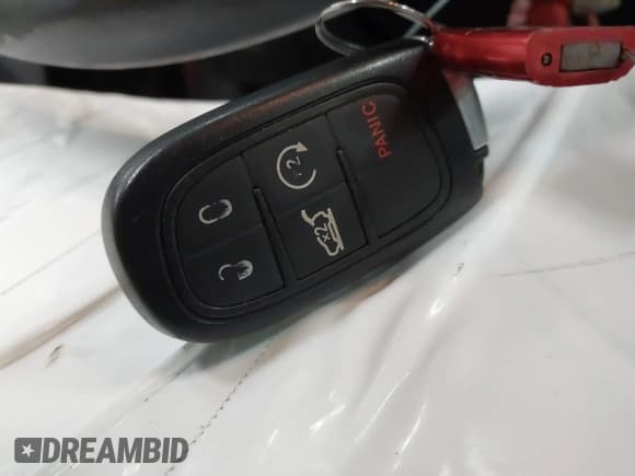 ✅ 2016 Jeep Cherokee Limited • VIN: 1C4PJMDS6GW322647 • Lot: 43668075. Wystawiony na IAAI z przebiegiem 113 081 mil. Bezpłatny archiwum sprzedaży aukcyjnych z USA i szczegółowy raport historii pojazdu na DreamBid. Zdjęcie 11.