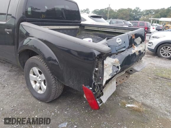 ✅ 2007 Nissan Frontier SE • VIN: 1N6AD07U37C456159 • Lot: 43591063. Listed on IAAI with 226,499 mi. Free auction sales archive from the USA and detailed vehicle history report at DreamBid. Image 6.