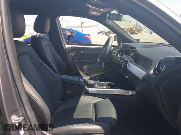 ✅ 2022 Mercedes-Benz GLB 250 • VIN: W1N4M4GB1NW177433 • Lot: 42616122. Listed on IAAI with 20,335 mi. Free auction sales archive from the USA and detailed vehicle history report at DreamBid. Image 5.