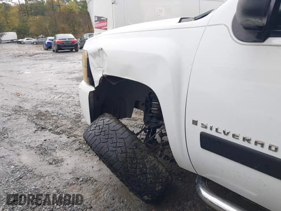 ✅ 2007 Chevrolet Silverado 1500 1LT • VIN: 2GCEC19J371593723 • Лот: 43548611. Опубликован ранее на IAAI с пробегом 282 500 миль. Бесплатный доступ к архиву аукционных продаж из США и подробный отчёт об истории автомобиля на DreamBid. Изображение 17.