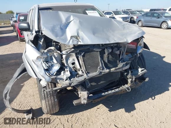 ✅ 2010 Toyota Tacoma PreRunner • VIN: 3TMJU4GN7AM106171 • Lot: 43634135. Listed on IAAI with 321,685 mi. Free auction sales archive from the USA and detailed vehicle history report at DreamBid. Image 6.
