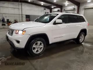 ✅ 2016 Jeep Grand Cherokee Laredo • VIN: 1C4RJFAG5GC429971 • Lot: 84735765. Wystawiony na Copart z przebiegiem 130 743 mil. Bezpłatny archiwum sprzedaży aukcyjnych z USA i szczegółowy raport historii pojazdu na DreamBid. Zdjęcie 1.