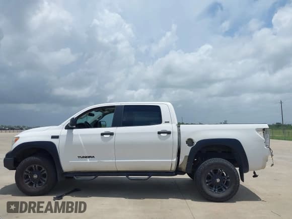 ✅ 2011 Toyota Tundra • VIN: 5TFEY5F11BX100307 • Лот: 42487411. Опубликован ранее на IAAI с пробегом 289 842 миль. Бесплатный доступ к архиву аукционных продаж из США и подробный отчёт об истории автомобиля на DreamBid. Изображение 14.