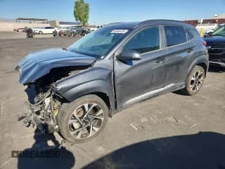 ✅ 2022 Hyundai Kona Limited • VIN: KM8K53A39NU789331 • Лот: 68384435. Опубликован ранее на Copart с пробегом 53 269 миль. Бесплатный доступ к архиву аукционных продаж из США и подробный отчёт об истории автомобиля на DreamBid. Изображение 1.