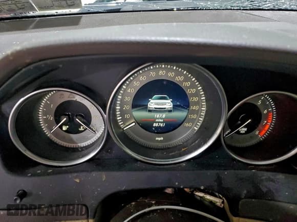 ✅ 2014 Mercedes-Benz C 300 Sport • VIN: WDDGF8ABXEG246392 • Lot: 94164335. Wystawiony na Copart z przebiegiem 88 761 mil. Bezpłatny archiwum sprzedaży aukcyjnych z USA i szczegółowy raport historii pojazdu na DreamBid. Zdjęcie 9.