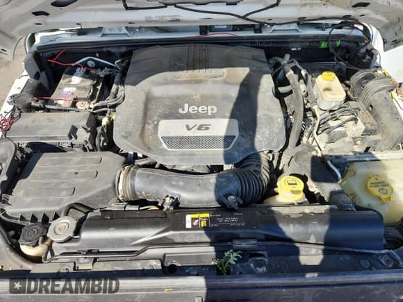 ✅ 2017 Jeep Wrangler Unlimited Sport • VIN: 1C4BJWDG4HL504416 • Lot: 69378575. Listed on Copart with 96,744 mi. Free auction sales archive from the USA and detailed vehicle history report at DreamBid. Image 11.