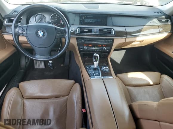 ✅ 2009 BMW 7 Series 750Li • VIN: WBAKB83529CY60211 • Lot: 54622135. Listed on Copart with 99,328 mi. Free auction sales archive from the USA and detailed vehicle history report at DreamBid. Image 8.