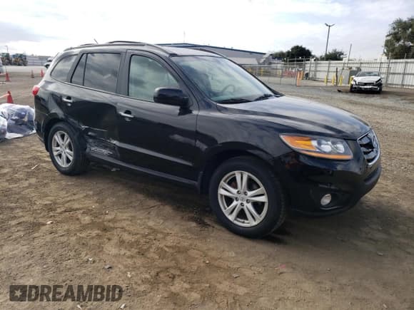 ✅ 2011 Hyundai Santa Fe Limited • VIN: 5XYZK4AG2BG002723 • Lot: 76418934. Listed on Copart with 123,592 mi. Free auction sales archive from the USA and detailed vehicle history report at DreamBid. Image 4.