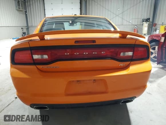 ✅ 2014 Dodge Charger RT • VIN: 2C3CDXCT6EH295287 • Lot: 90755995. Wystawiony na Copart z przebiegiem 65 850 mil. Bezpłatny archiwum sprzedaży aukcyjnych z USA i szczegółowy raport historii pojazdu na DreamBid. Zdjęcie 6.