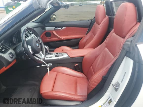 ✅ 2016 BMW Z4 sDrive28i • VIN: WBALL5C59G5A21046 • Лот: 55965265. Опубликован ранее на Copart с пробегом 113 710 миль. Бесплатный доступ к архиву аукционных продаж из США и подробный отчёт об истории автомобиля на DreamBid. Изображение 7.