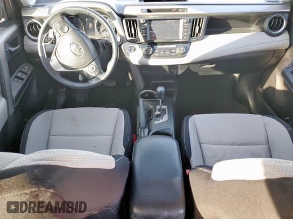 ✅ 2018 Toyota RAV4 XLE • VIN: 2T3WFREV4JW418494 • Lot: 92693275. Listed on Copart with 104,538 mi. Free auction sales archive from the USA and detailed vehicle history report at DreamBid. Image 8.