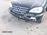 ✅ 2004 Mercedes-Benz M 500 • VIN: 4JGAB75E84A469201 • Lot: 43352005. Wystawiony na IAAI z przebiegiem 322 398 mil. Bezpłatny archiwum sprzedaży aukcyjnych z USA i szczegółowy raport historii pojazdu na DreamBid. Zdjęcie 6.