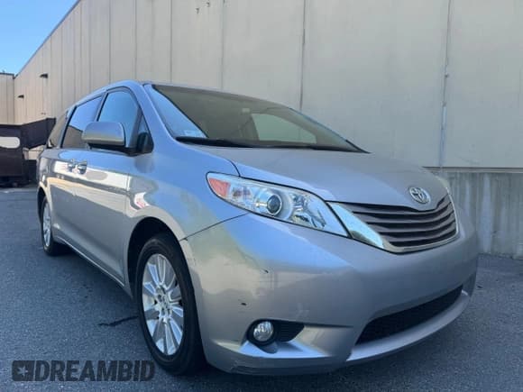 ✅ 2015 Toyota Sienna Limited • VIN: 5TDDK3DC8FS124511 • Lot: 62570905. Listed on Copart with 188,920 mi. Free auction sales archive from the USA and detailed vehicle history report at DreamBid. Image 1.