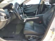 ✅ 2020 Jaguar XE S • VIN: SAJAJ4FX3LCP62868 • Lot: 68015435. Wystawiony na Copart z przebiegiem 45 492 mil. Bezpłatny archiwum sprzedaży aukcyjnych z USA i szczegółowy raport historii pojazdu na DreamBid. Zdjęcie 7.