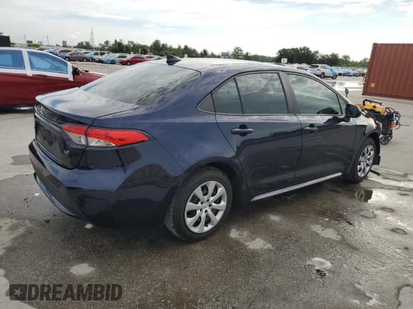 ✅ 2022 Toyota Corolla LE • VIN: 5YFEPMAE9NP322863 • Лот: 63158895. Опубликован ранее на Copart с пробегом 54 267 миль. Бесплатный доступ к архиву аукционных продаж из США и подробный отчёт об истории автомобиля на DreamBid. Изображение 3.