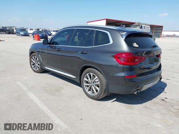 ✅ 2018 BMW X3 xDrive30i • VIN: 5UXTR9C5XJLD65236 • Лот: 43323677. Опубликован ранее на IAAI с пробегом 116 948 миль. Бесплатный доступ к архиву аукционных продаж из США и подробный отчёт об истории автомобиля на DreamBid. Изображение 3.
