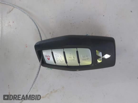 ✅ 2023 Mitsubishi Outlander SE • VIN: JA4J3UA85PZ023796 • Лот: 41992453. Опубликован ранее на IAAI с пробегом 34 005 миль. Бесплатный доступ к архиву аукционных продаж из США и подробный отчёт об истории автомобиля на DreamBid. Изображение 11.