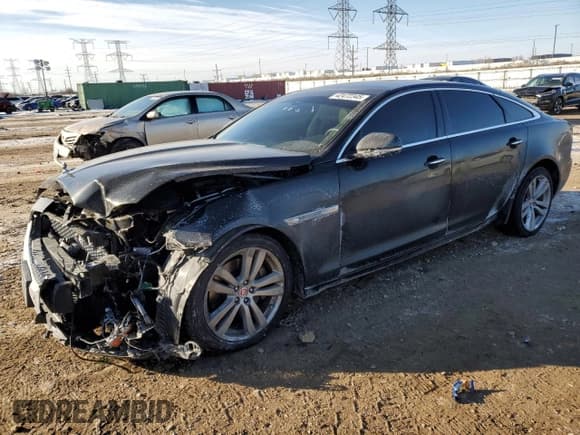 ✅ 2014 Jaguar XJ Portfolio • VIN: SAJWJ2GD6E8V73491 • Lot: 42472345. Wystawiony na Copart z przebiegiem 68 747 mil. Bezpłatny archiwum sprzedaży aukcyjnych z USA i szczegółowy raport historii pojazdu na DreamBid. Zdjęcie 1.