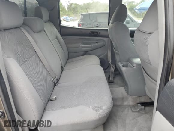 ✅ 2011 Toyota Tacoma PreRunner • VIN: 5TFKU4HN9BX001422 • Лот: 59499145. Опубликован ранее на Copart с пробегом 207 988 миль. Бесплатный доступ к архиву аукционных продаж из США и подробный отчёт об истории автомобиля на DreamBid. Изображение 10.