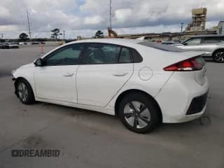 ✅ 2021 Hyundai Ioniq Blue • VIN: KMHC65LC0MU246569 • Lot: 43947335. Wystawiony na Copart z przebiegiem 77 233 mil. Bezpłatny archiwum sprzedaży aukcyjnych z USA i szczegółowy raport historii pojazdu na DreamBid. Zdjęcie 2.