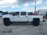 ✅ 2017 Chevrolet Silverado 2500HD Work Truck • VIN: 1GC1KUEY2HF229468 • Lot: 42615385. Wystawiony na IAAI z przebiegiem 88 472 mil. Bezpłatny archiwum sprzedaży aukcyjnych z USA i szczegółowy raport historii pojazdu na DreamBid. Zdjęcie 14.